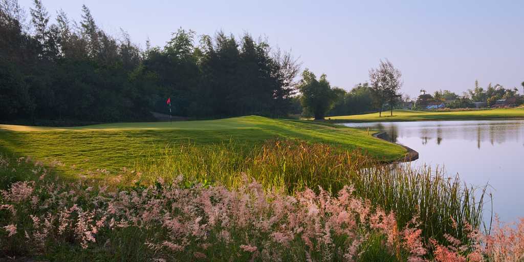 Montgomerie Links