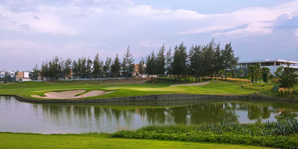 Montgomerie Links